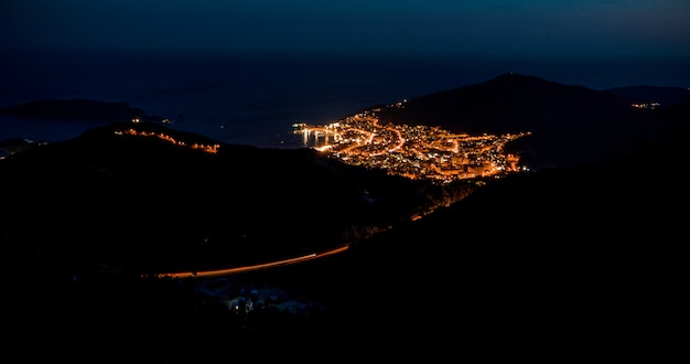 Foto ciudad de noche