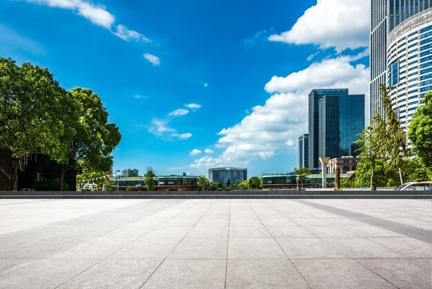 Foto ciudad con parque