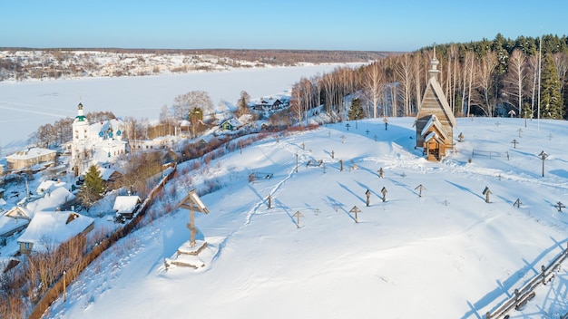 Ciudad de Plyos a orillas del río Volga Rusia