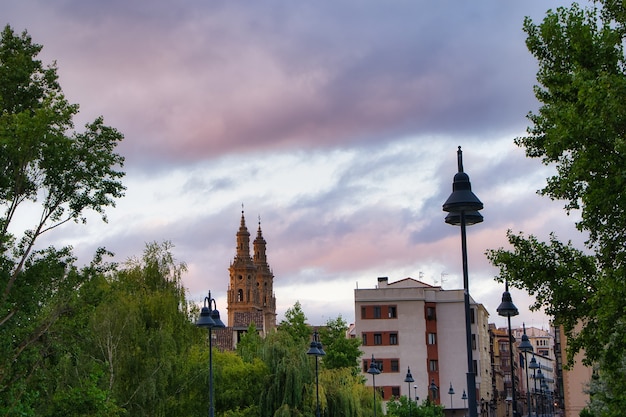 Foto ciudad de rioja