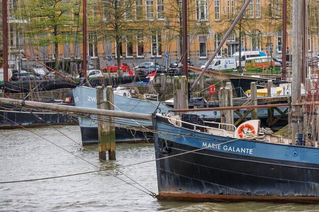 Foto la ciudad de rotterdam en los países bajos