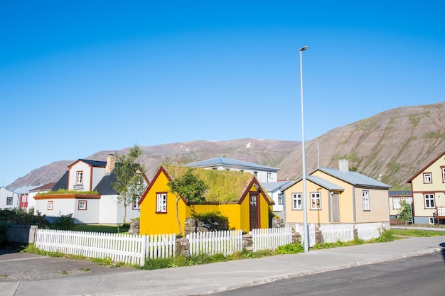 Ciudad de Siglufjordur en el norte de Islandia