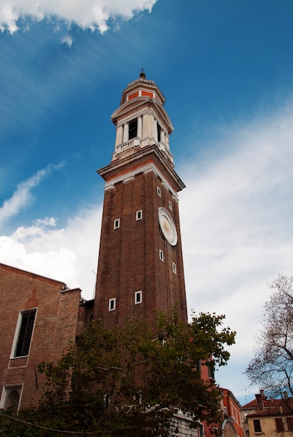 Ciudad de Venecia, Italia Campanario de Santi Apostoli Iglesia hito arquitectura detalle