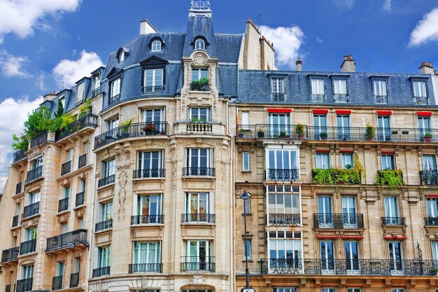 Ciudad, vista urbana en edificio en Paris.France.