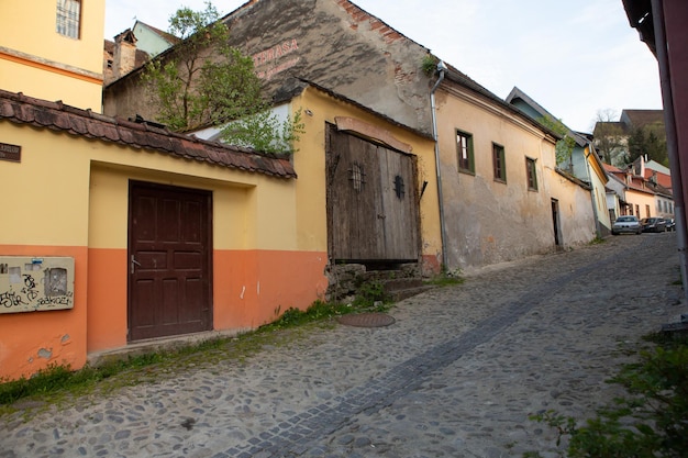 Una ciudadela medieval hermosa de Sighisoara en el corazón de Rumania Transilvania