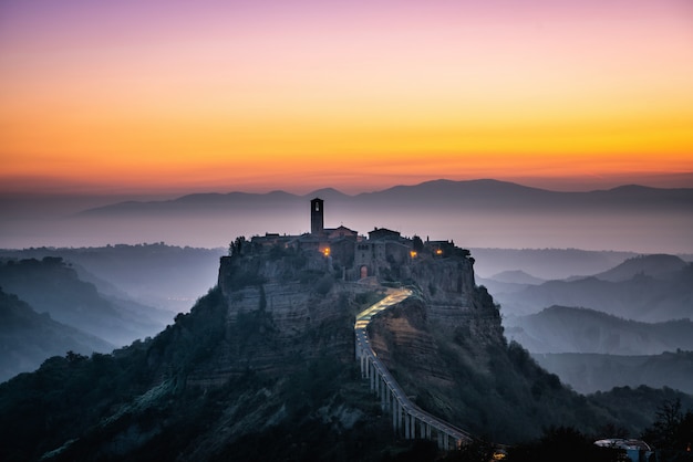 Civita di Bagnoregio, hermoso casco antiguo de Italia.