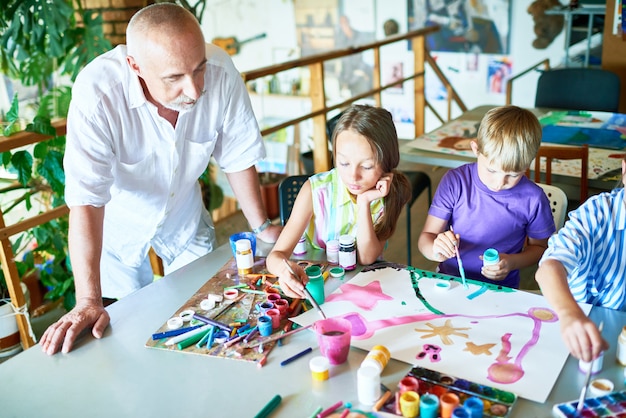 Clase de arte en la escuela