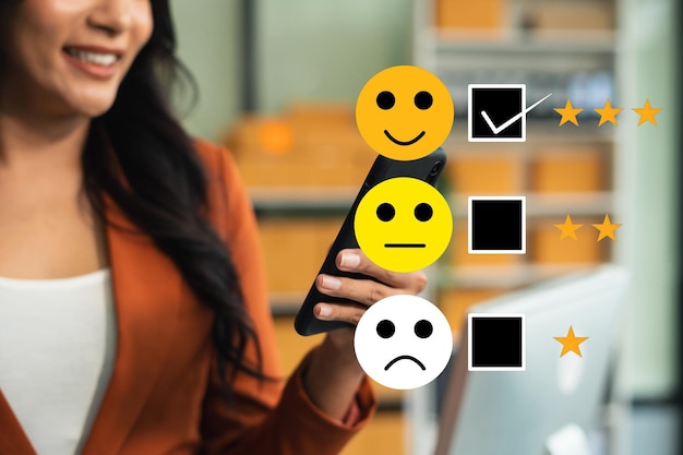 Classificar o usuário para a experiência de serviço na aplicação on-line Revisão de satisfação do cliente conceito de pesquisa de feedback