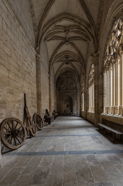 Claustro na catedral de segóvia.