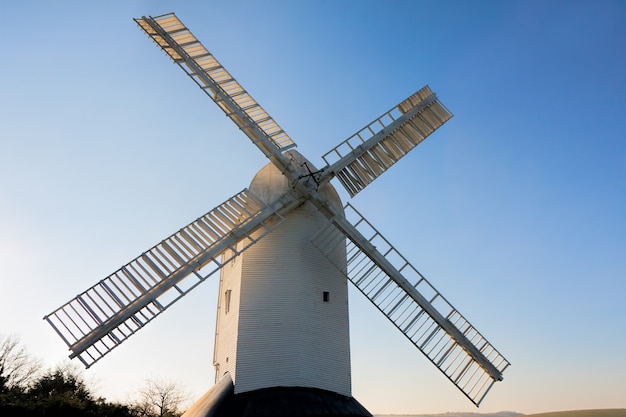 CLAYTON, EAST SUSSEX / Reino Unido - 3 de janeiro: Jill Windmill em um dia de inverno em Clayton East Sussex em 3 de janeiro de 2009