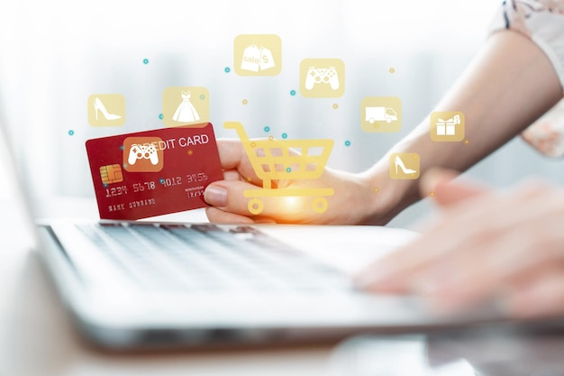 Cliente inteligente abrir tienda en línea usar tarjeta de crédito para compras en línea cybercash