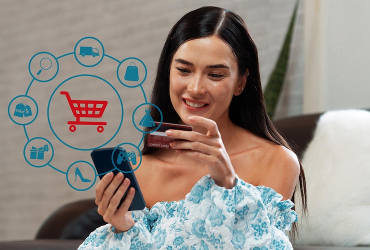 Foto el cliente usa un dispositivo de control de vestido azul, abre la aplicación de comercio electrónico cybercash.