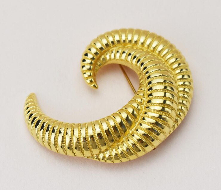 Foto clipe de cabelo dourado isolado em fundo branco
