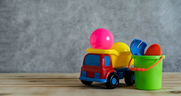 Foto close de brinquedos infantis coloridos