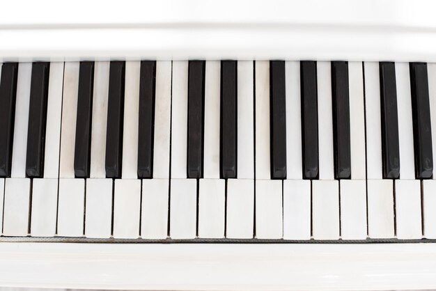 Close do teclado de piano Fechar a vista frontal