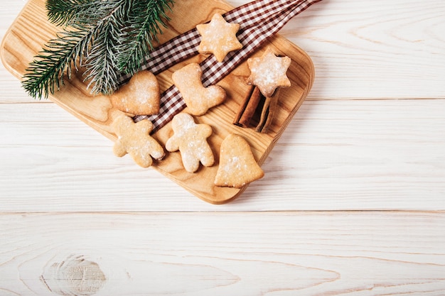 Close em lindos biscoitos de gengibre