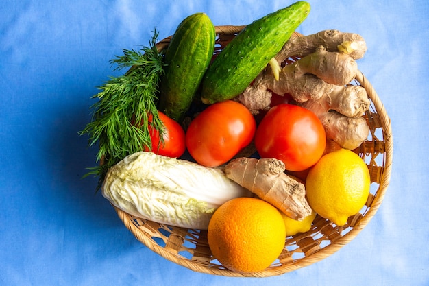 Close em várias frutas e vegetais