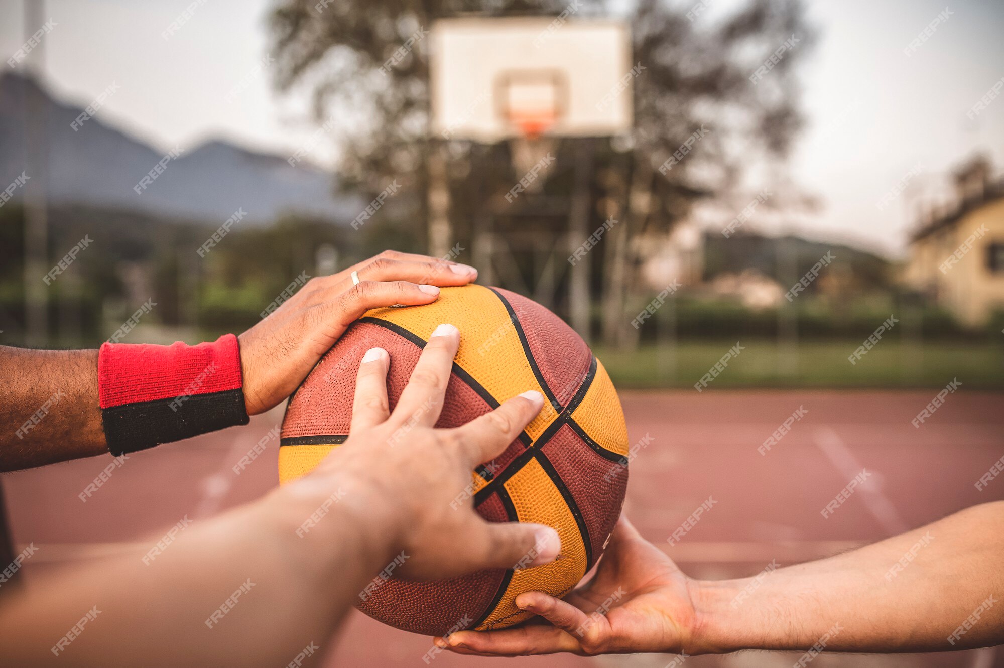 Três vezes no topo do mundo com a bola de basquete nas mãos