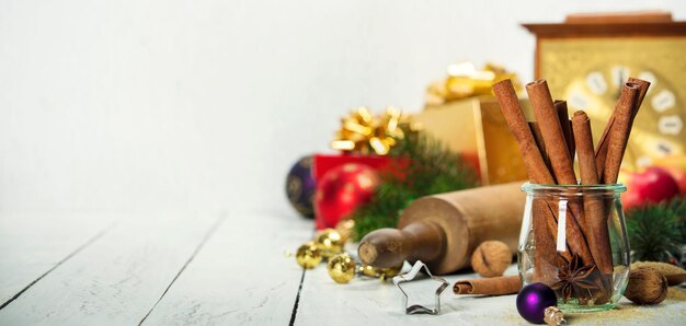 Foto close-up da decoração de natal na mesa