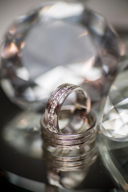 Close-up de alianças de casamento
