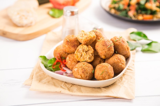 Close-up de batatas em prato