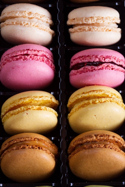 Close-up de biscoitos macaron frescos