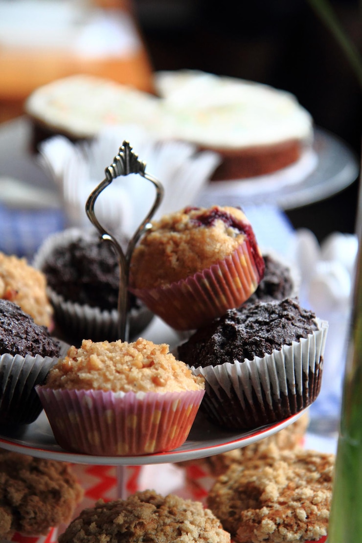 Foto close-up de cupcakes na mesa