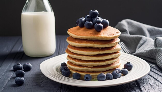 Close-up de deliciosas panquecas com mirtilos frescos Sem glúten Alimentação deliciosa para o pequeno-almoço