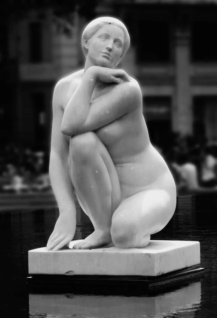 Foto close-up de escultura na parede