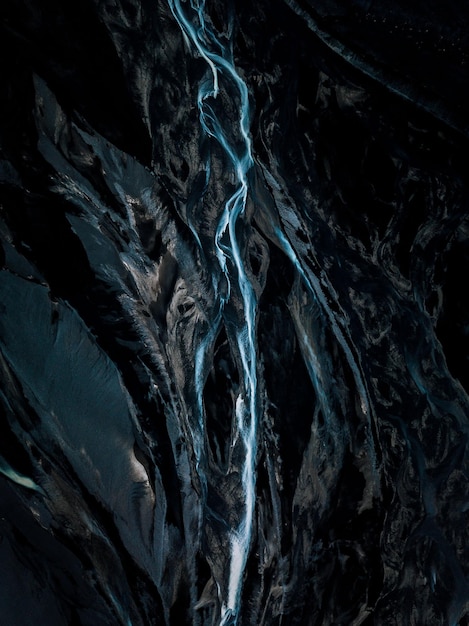 Close-up de formação de rocha congelada na caverna