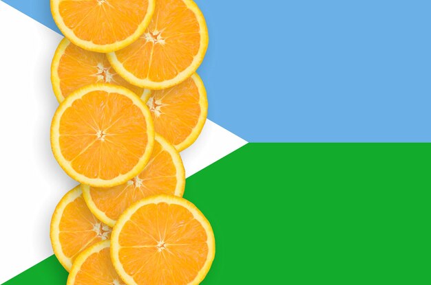 Foto close-up de frutas de laranja contra fundo branco