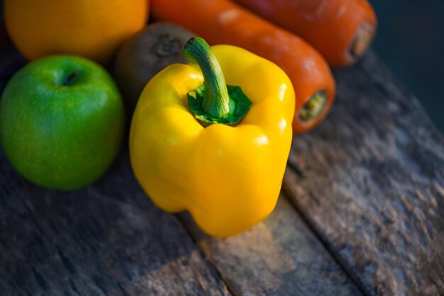 Foto close-up de frutas na mesa