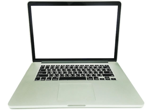 Foto close-up de laptop em mesa contra fundo branco