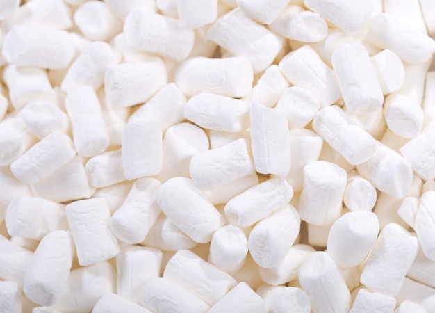 Close up de marshmallows brancos como pano de fundo