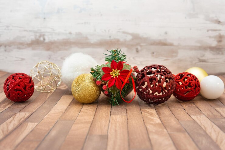 Foto close-up de ornamentos de natal na mesa