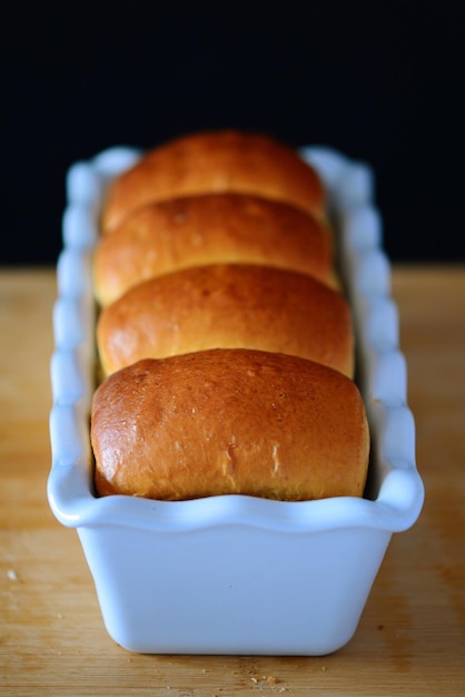 Foto close-up de pão na mesa