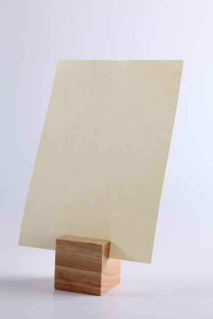 Close-up de papel contra fundo branco