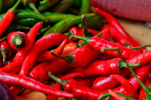 Close-up de pimenta vermelha na mesa