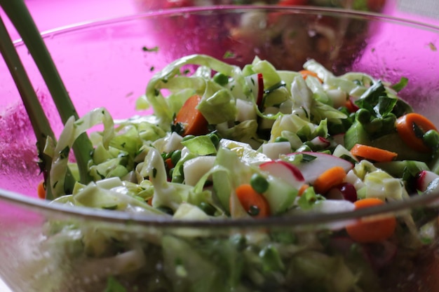 Foto close-up de salada em uma tigela