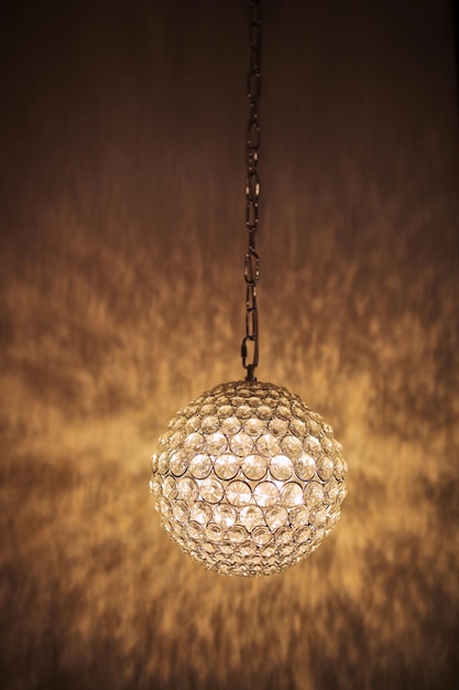 Foto close-up de um candelabro iluminado