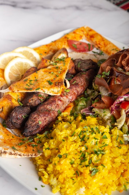 Close-up de um prato típico da cozinha libanesa