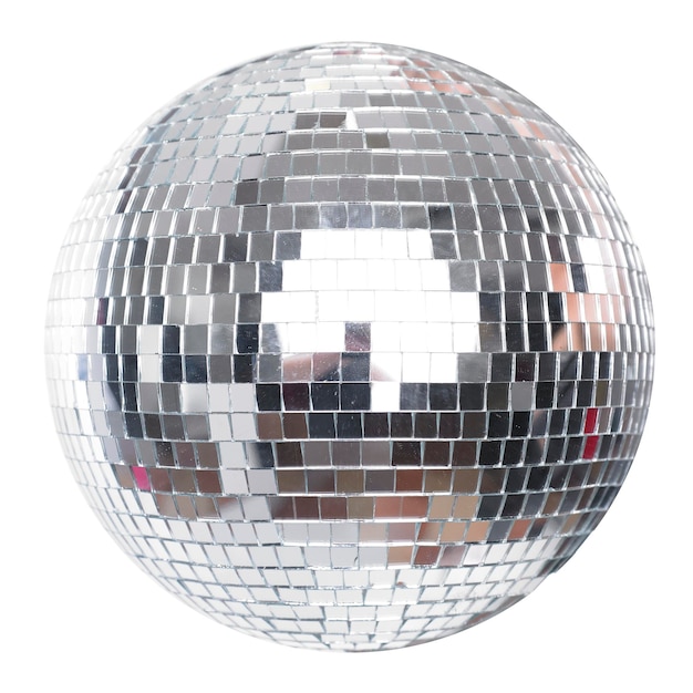 Foto close-up de uma bola de discoteca em fundo branco