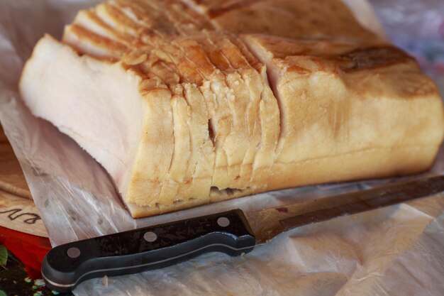 Close-up de uma faca de cozinha por carne
