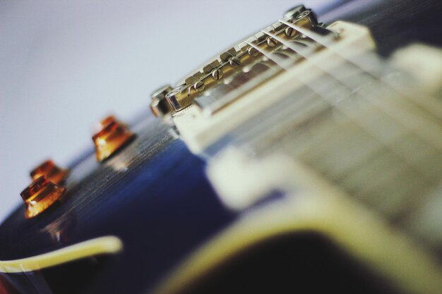 Foto close-up de uma guitarra