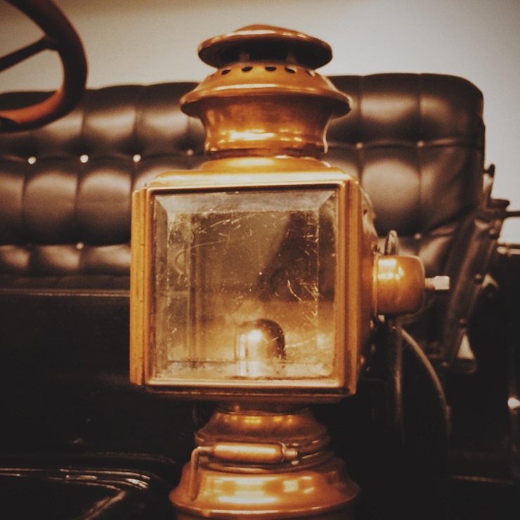 Foto close-up de uma lanterna de carro vintage