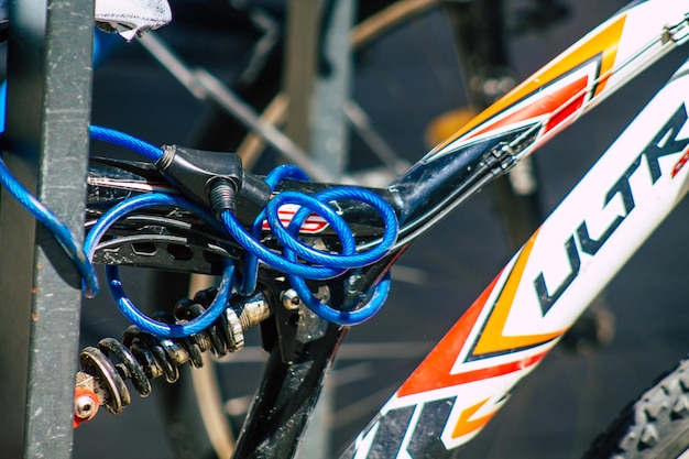 Foto close-up de uma roda de bicicleta