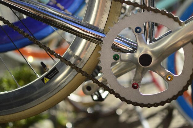 Foto close-up de uma roda de bicicleta