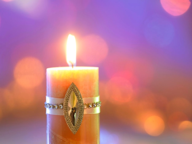 Close-up de uma vela ardente