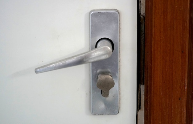 Close-up dentro da fechadura da porta