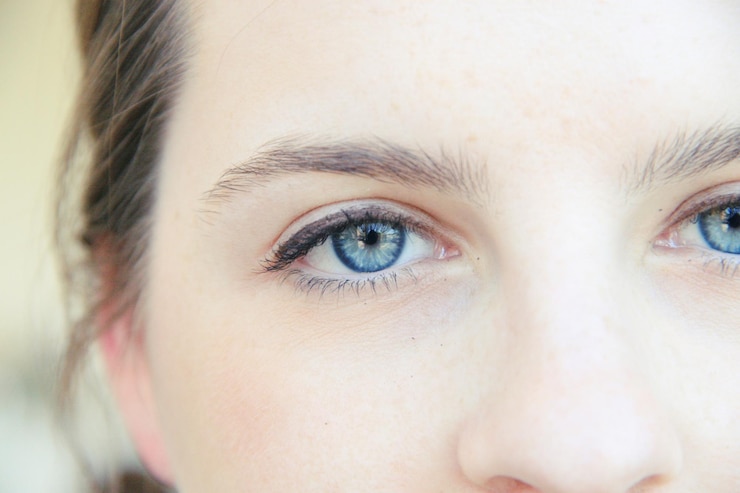 Foto close-up do olho da mulher